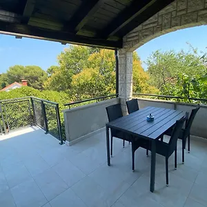 Apartment Maris, Premantura