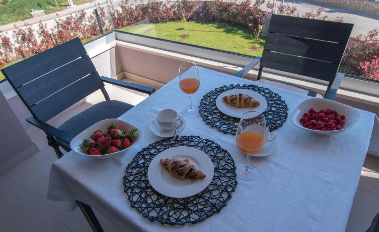 Luxury Apartment Porto With Sea View And Swimming Pool Premantura
