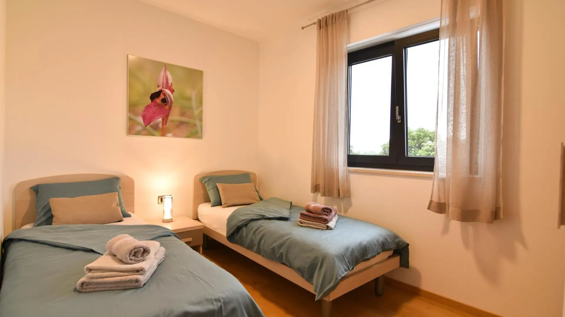 Luxury Apartment Porto With Sea View And Swimming Pool Premantura